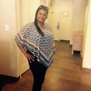 Meet your Posher, Sandra